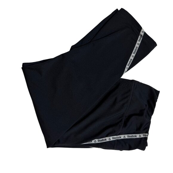 Reebok Black Capri Leggings Size M Moisture Wicking Yoga Pants Identity Tape - Picture 12 of 15